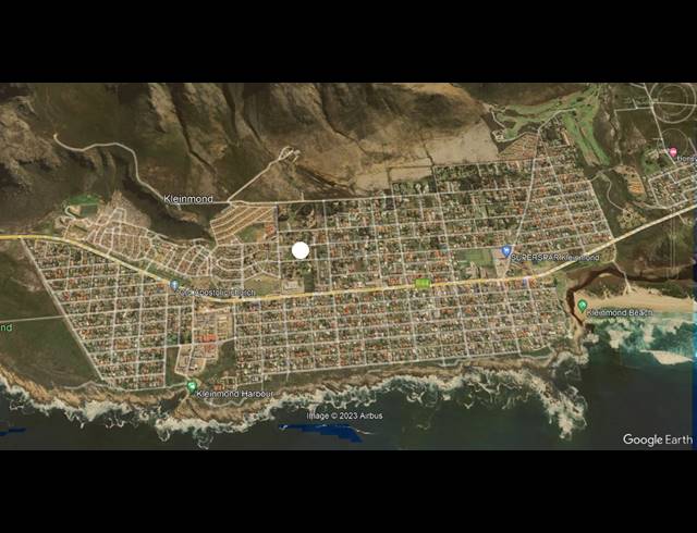 6 BEDROOM APARTMENT BLOCK FOR SALE IN KLEINMOND CENTRAL